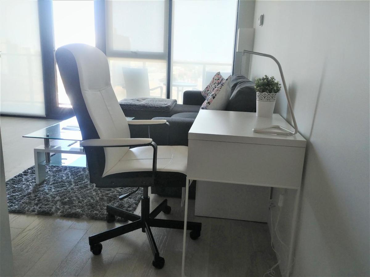 Luxury Skyline Condo In Downtown Free 24/7 Parking Виннипег Экстерьер фото