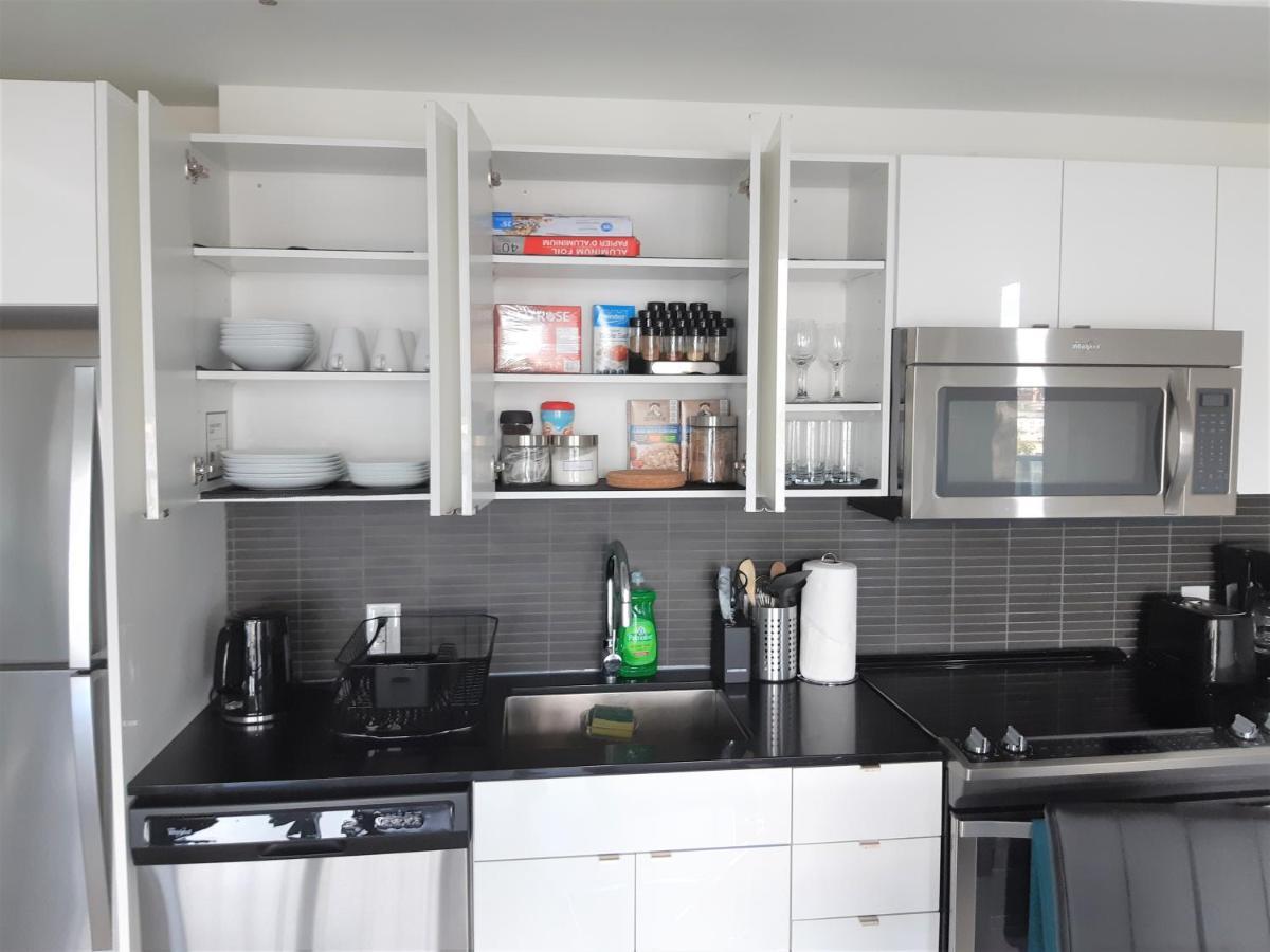 Luxury Skyline Condo In Downtown Free 24/7 Parking Виннипег Экстерьер фото