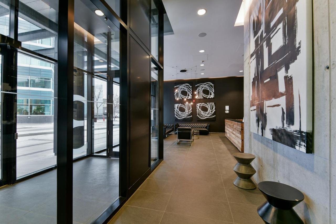 Luxury Skyline Condo In Downtown Free 24/7 Parking Виннипег Экстерьер фото